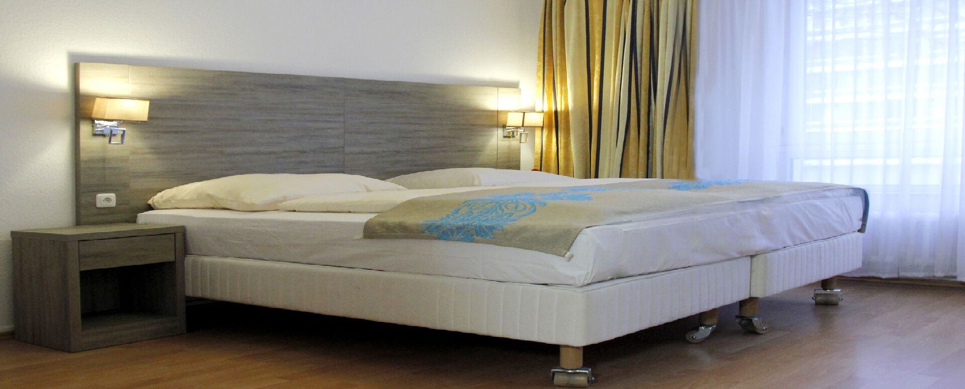 Hotel Fellini 2*